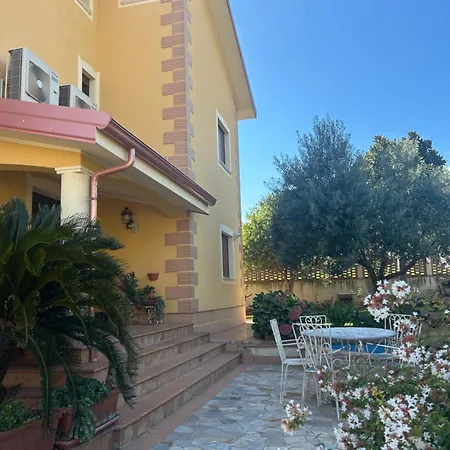 Maria - Martelletto Di Settingiano Bed & Breakfast 3*