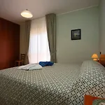 Maria - Martelletto Di Settingiano Bed & Breakfast 3*